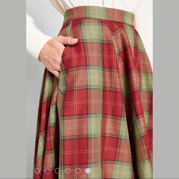 Plaid Midi Swing Skirt - Picture 4 of 4